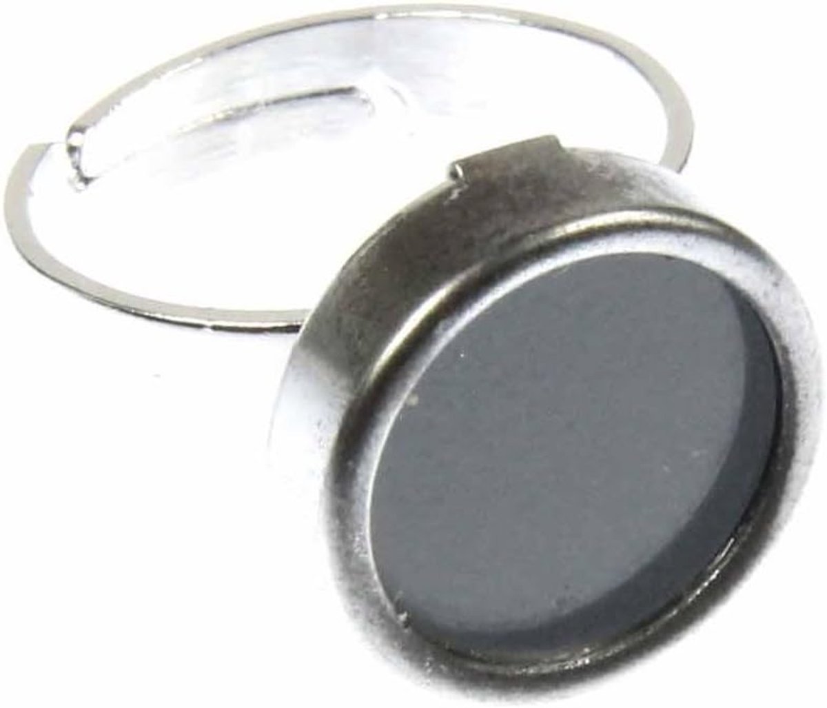 Schrijfmachine ring met zwarte knop - zwarte knop schrijfmachine - handgemaakte modesieraden I vingerring met motief I verstelbaar één maat, 16 mm