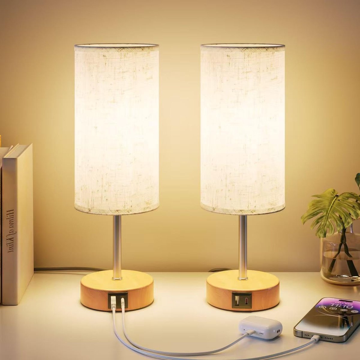 Nachtlampen Set - 2 Stuks - Touch Bediening - Dimbaar - 3 Warmwitte Lichtstanden - USB-A & USB-C Oplaadpoorten - Linnen Lampenkap - E27 Lamp Inclusief - Houtkleur