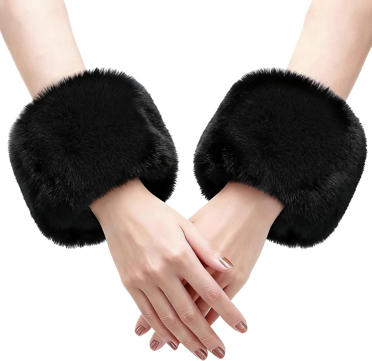 Stijlvolle nepbont polsbandjes voor dames, perfect voor winteroutfits en trendy accessoires
