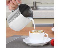 Koffie Opschuimkan - Melkopschuimer Kan - Latte Art Maken - Met Maatmarkeringen - 550 ml - Zilverkleurig
