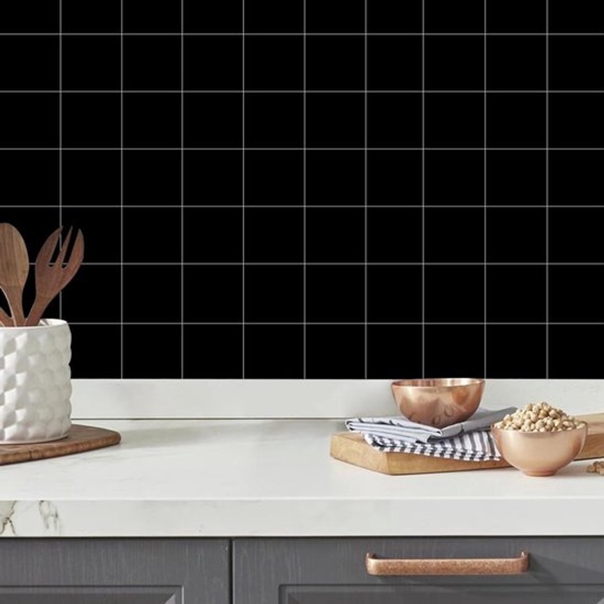 Zelfklevende Wandtegels 15 x 15 cm in Zwart, Waterdicht en Perfect voor Keuken en Badkamer, Ideaal voor Muurafwerking en Tegelrenovatie