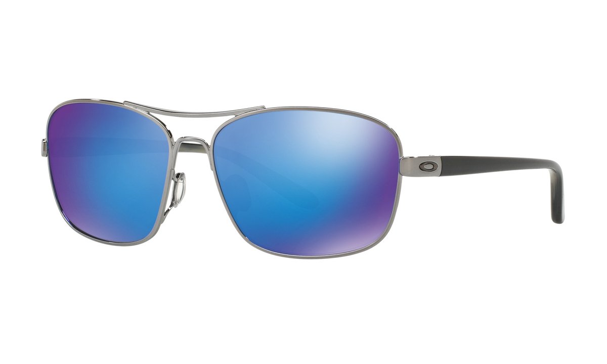 OAKLEY