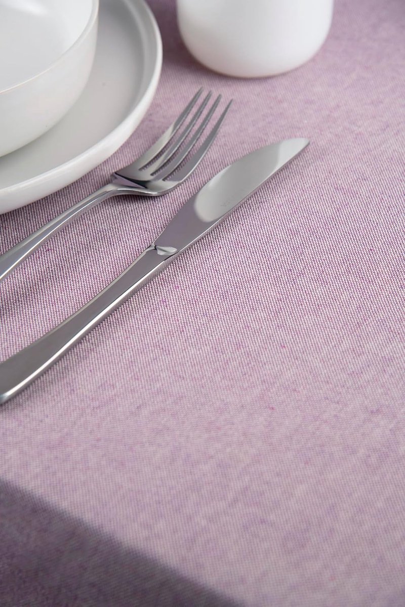 Tafelkleed Rechthoekig - Textiel Tafelbedekking - Tafel Dekken - Duurzame Garenkleuring - 140 x 240 cm - Paars