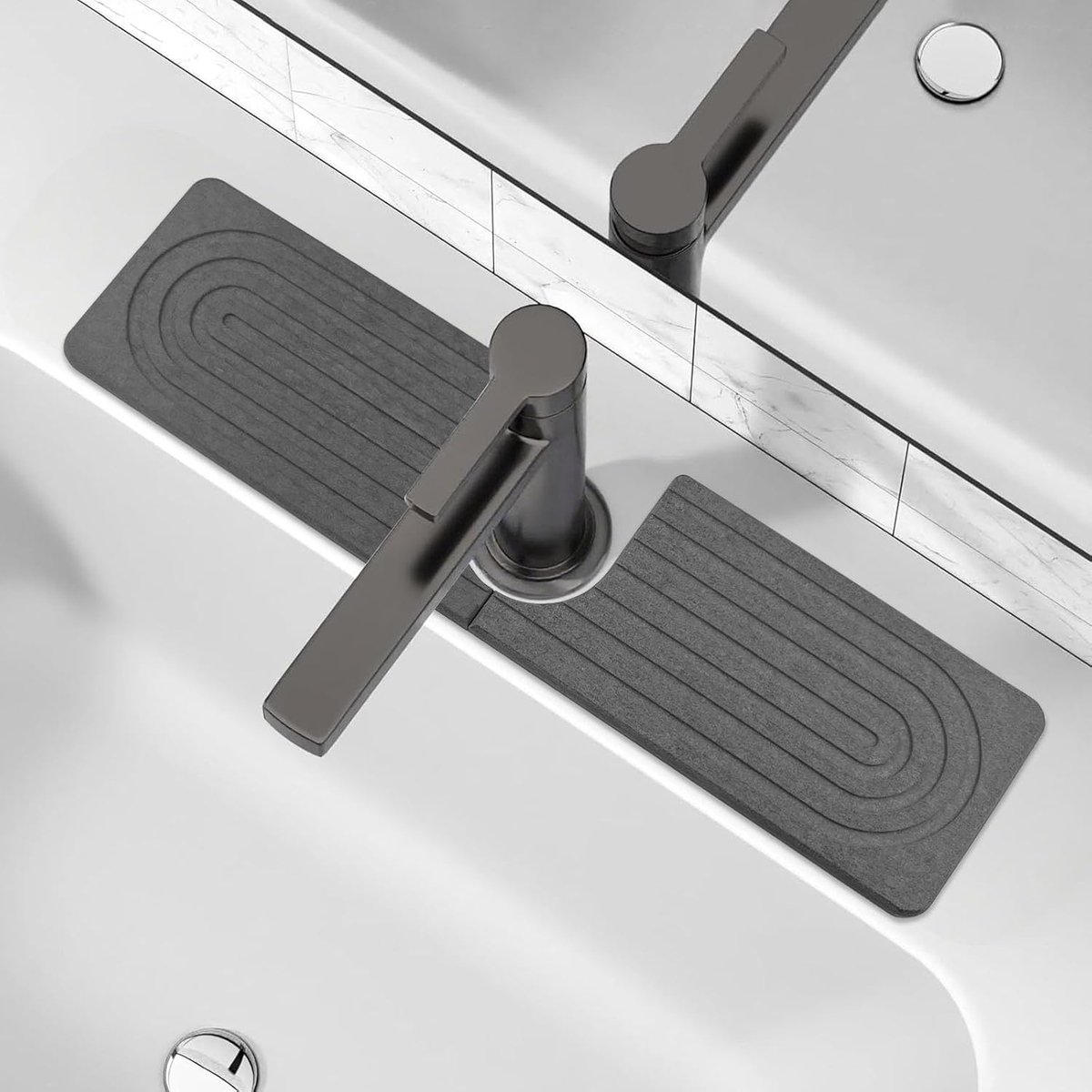 SnelShoppen - 2 Stuks Waterkraanmat - Afvoermat voor Keukenspoelbak met Siliconen Zeepdish - Diatomiet, Sneldrogende Steen voor Keuken en Badkamer - D