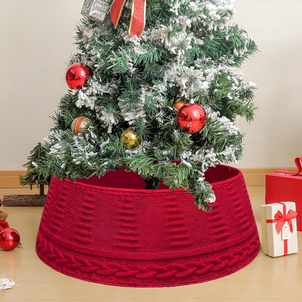 SnelShoppen - Kerstboomrok Driehoekig - Verberg lelijke boomsteunen - Unieke 3D vorm - Perfect voor Kerstdecoratie - Hoogwaardige stof - 1 stuk - Kers
