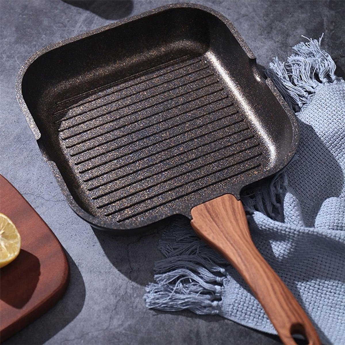 Kwadratelijke Grillpan 28 cm - Anti-aanbaklaag voor Vlees, Vis & Groenten