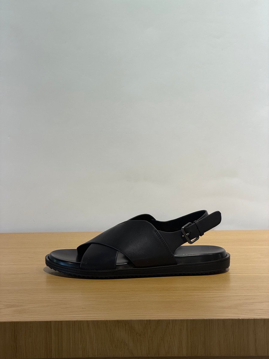 Cerruti sandalen zwart met gekruiste banden en hielriem voor heren - 44