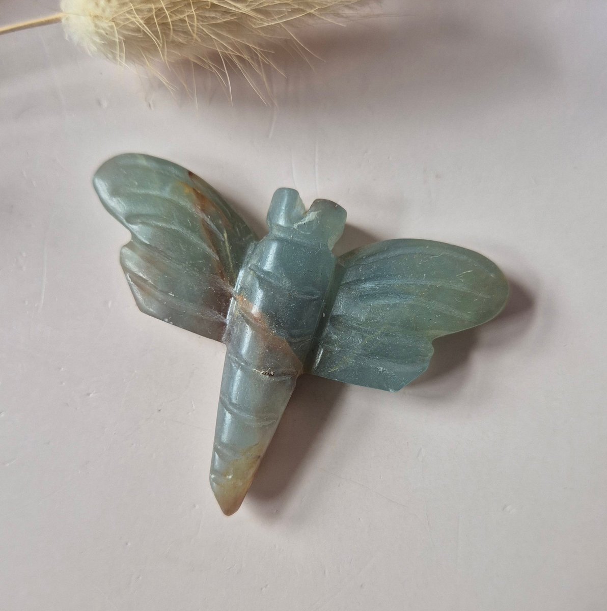 Blauwe Onyx Libelle 5 cm – crystal carving in diverse steensoorten Edelsteen