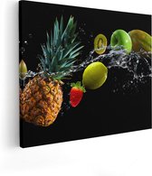 Artaza Canvas Schilderij Fruit Met Water Op Zwart Achtergrond - 100x80 - Groot - Foto Op Canvas - Canvas Print