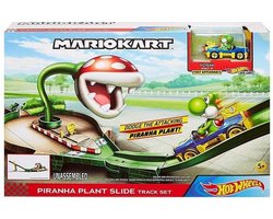 foto van Hot Wheels Mario Kart Nemesis Track Set Piranha - Racebaan Inclusief één Luigi-Kart