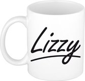 Lizzy naam cadeau mok / beker sierlijke letters - Cadeau collega/ moederdag/ verjaardag of persoonlijke voornaam mok werknemers