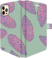 Apple iPhone 12 Pro Telefoonhoesje - Portemonneehoesje  - Met pasjeshouder - Met Plantenprint - Tropische Blaadjes - Lichtgroen