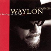 Waylon Jennings - Closing In On The Fire (CD)