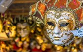 Traditioneel Venetiaanse masker in een winkel op straat - Foto op Forex - 45 x 30 cm