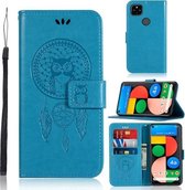 Voor Google Pixel 4a 5G Windgong Uil Embossing Patroon Horizontale Flip Leren Case met Houder & Kaartsleuven & Portemonnee (Blauw)