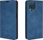Samsung Galaxy A12 Hoesje - Mobigear - Retro Slim Serie - Kunstlederen Bookcase - Blauw - Hoesje Geschikt Voor Samsung Galaxy A12