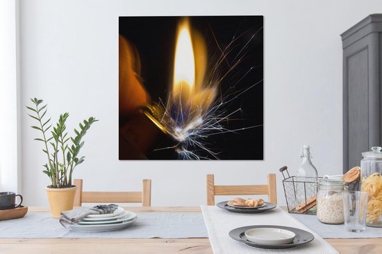 Canvas Schilderij Abstracte weergave vonken uit aansteker - 120x90 cm - Wanddecoratie