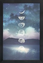 JUNIQE - Poster in houten lijst Moon Rising -30x45 /Blauw & Paars