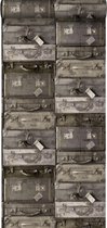 ESTAhome behangpapier vintage koffers donkerbruin - 138217 - 53 cm x 10,05 m