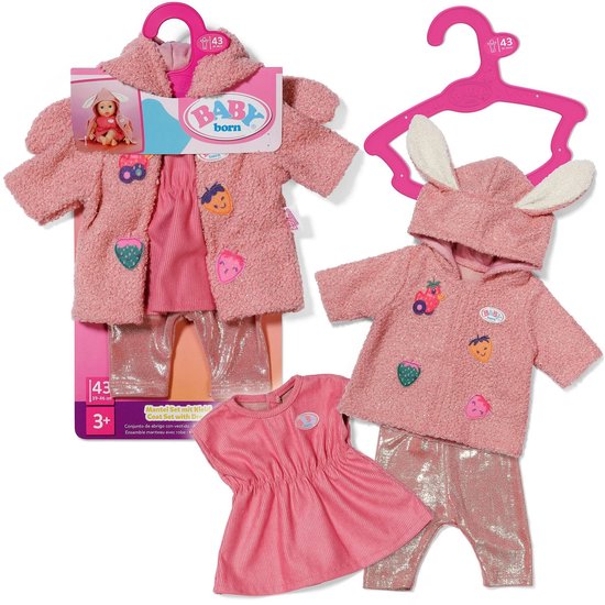 50 stuks poppenkleding en speeltjes. - Catawiki