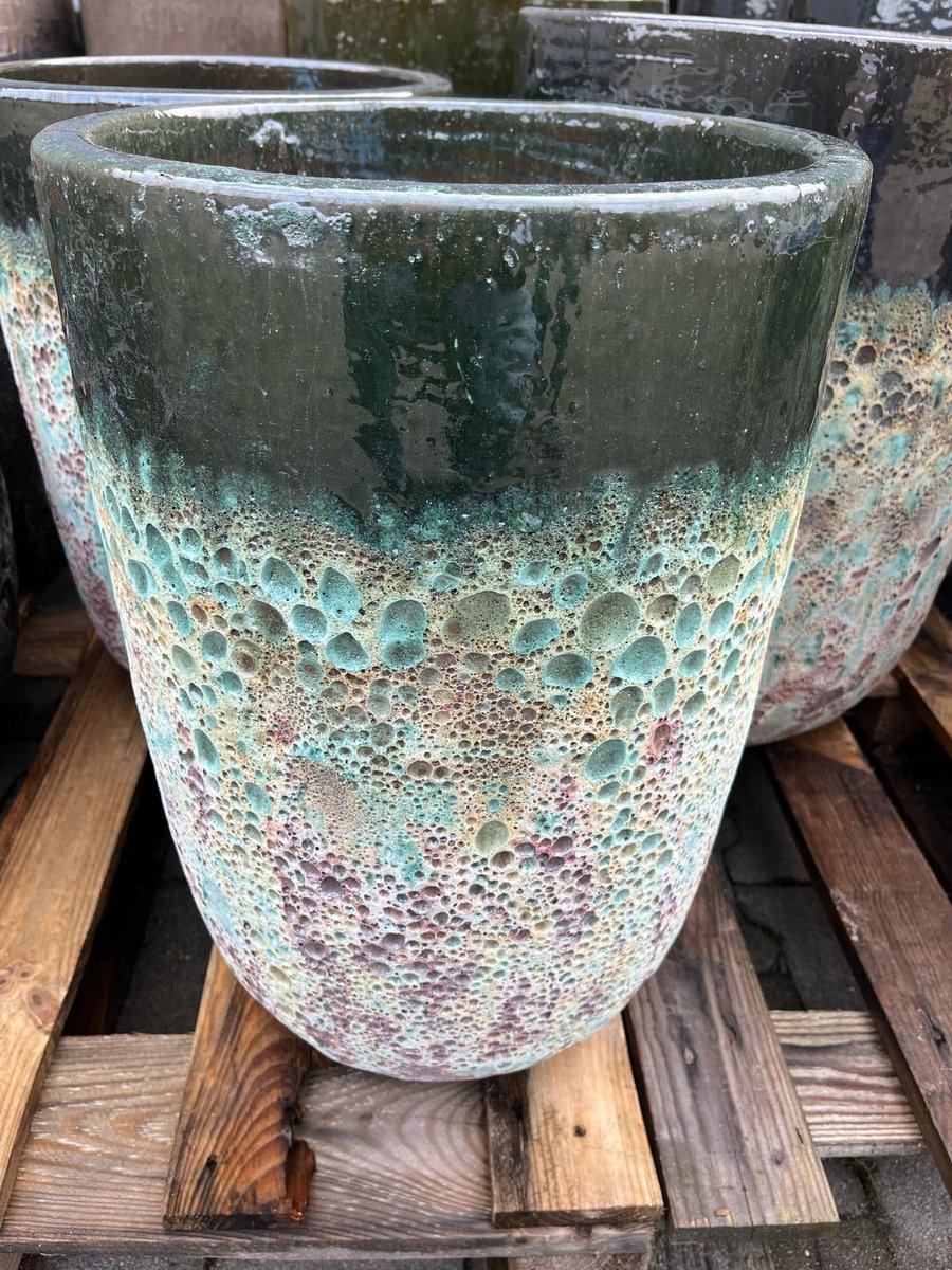 Groene keramische tuinpot - 35 x 50 cm - Vorstbestendig en handgemaakt