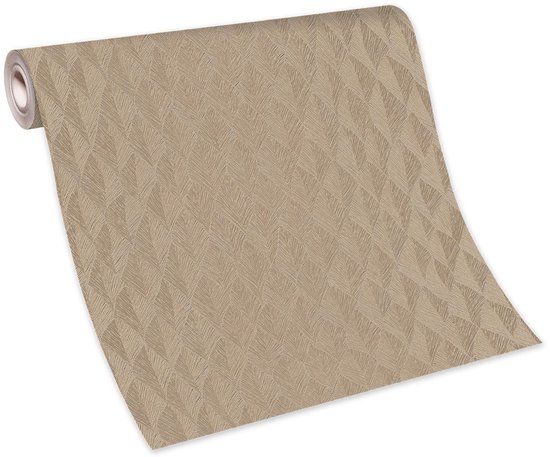 Rol beige behang met geometrisch ruitpatroon in reliëf.