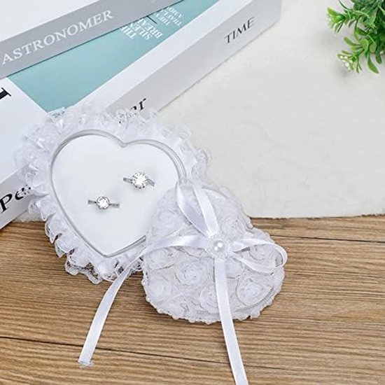 ringdoosje- huwelijk - ringkussen bruiloft-ringkussen huwelijk- trouwring kussen-trouwring kussentje- Trouwringkussen-trouwen - huwelijk - bruiloft - trouwringkussen - love- voor Trouwring Accessoires-wit-Hartvormig-8x9x4.5cm