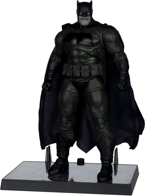 McFarlane Toys DC Multiverse McFarlane Cover Recreations Action Figure Batman (Batman: The Dark Knight Returns #1) (Gold Label) 18 cm Action Figuur