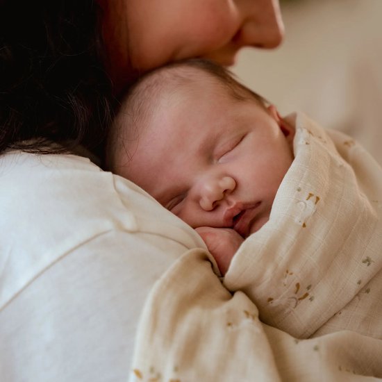 Swaddle - Beige - 120 cm - Newborn Naturals - Little Goose — afbeelding 2