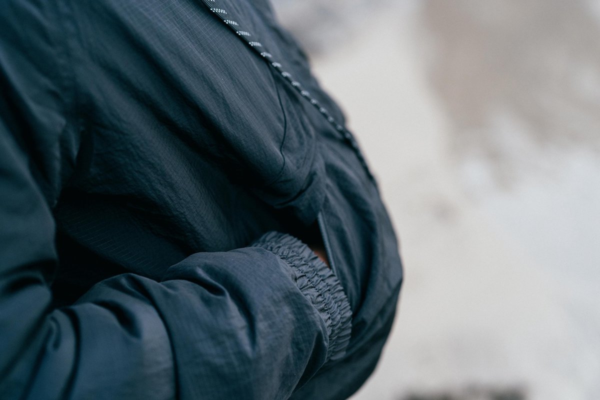 Mystic The Hooded Bomber 2023 – L Women Zwart