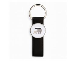 Hacebo® - olifant en kleine met eigen naam Zwart lederen sleutelhanger - Olifant - dieren liefhebber - sleutelhangers - iemand die houdt van olifanten - verjaardag - cadeau - kado - geschenk - sleutelhanger - 3 x 10.5 CM