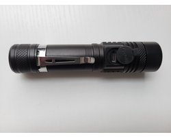 Tactisch LED flashlight | OPLAADBARE batterij | Star of Life laser engraving