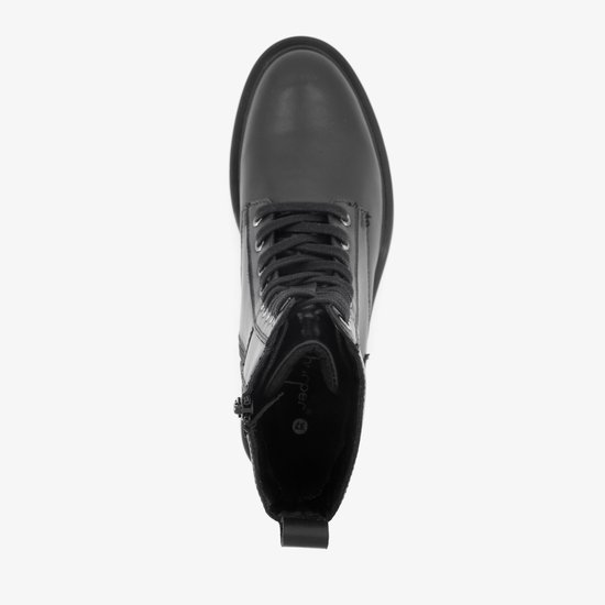 Zwarte leren veterboot, van bovenaf gezien, met rits aan de zijkant.