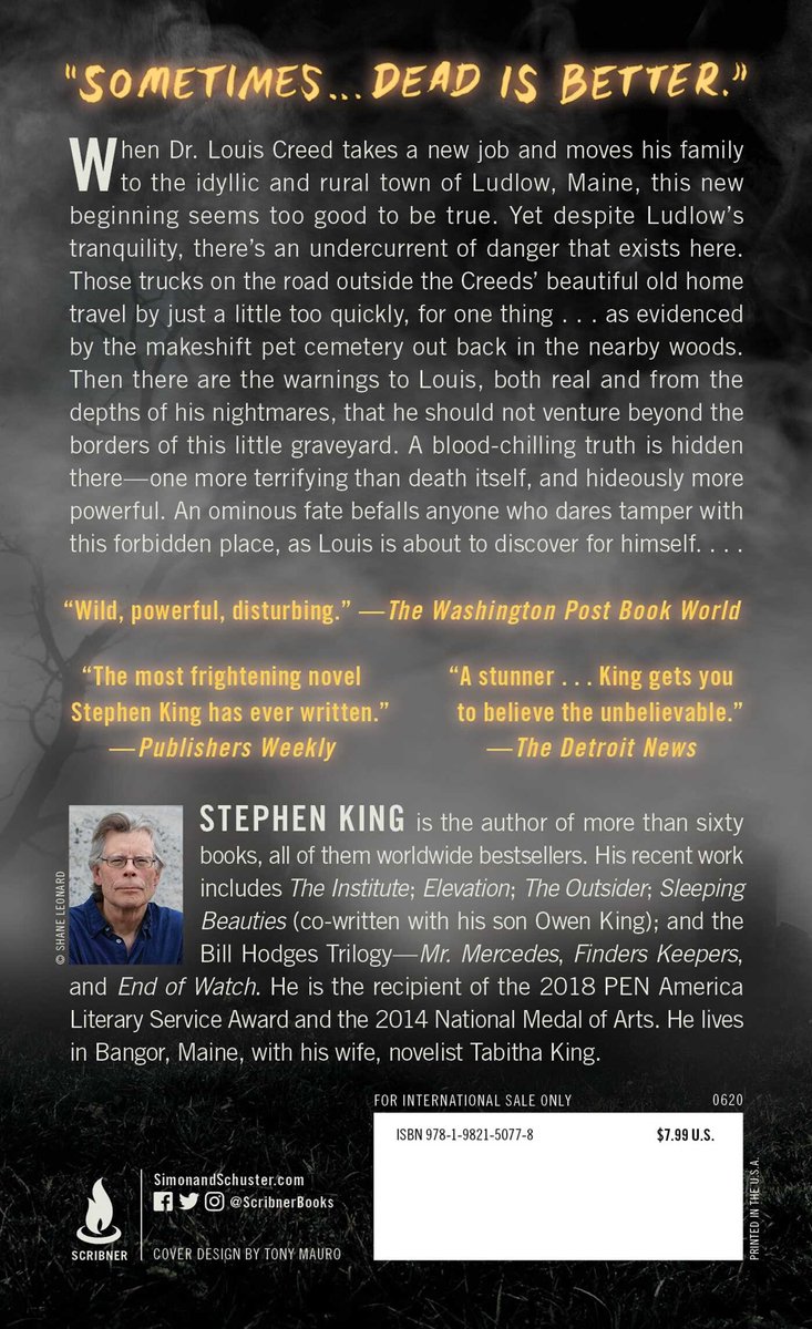 Achterkant van het boek "Pet Sematary" met tekst en een foto van Stephen King.