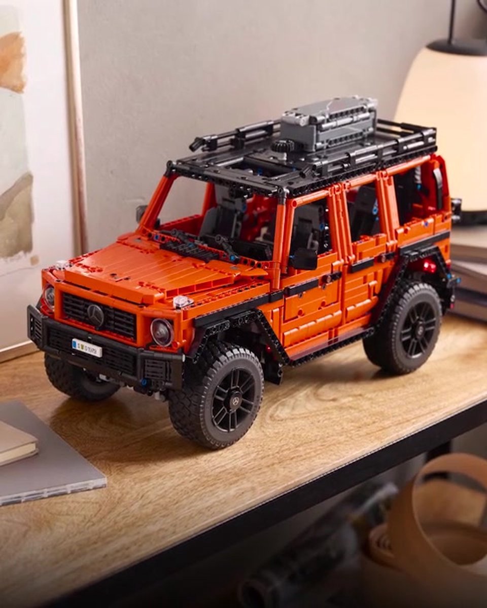 LEGO Technic - Mercedes-Benz G 500 PROFESSIONAL Line - 42177 — afbeelding 16