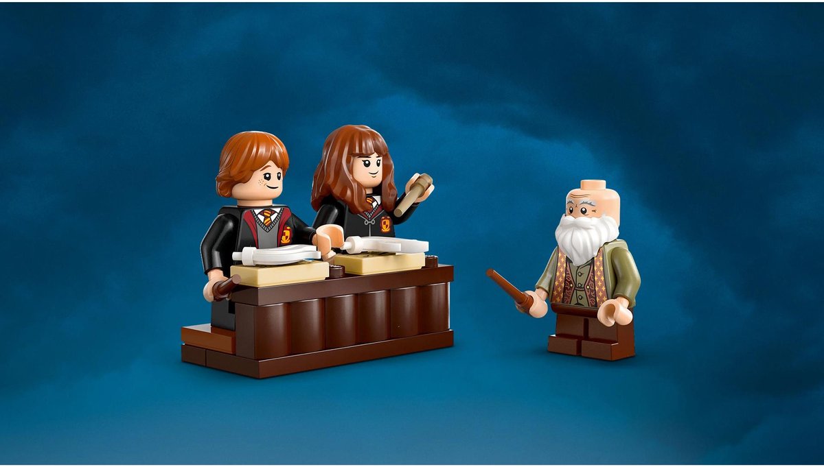 LEGO Harry Potter Kasteel Zweinstein: toverspreukenles Speelgoed voor 8 jaar en ouder 76442 — afbeelding 25