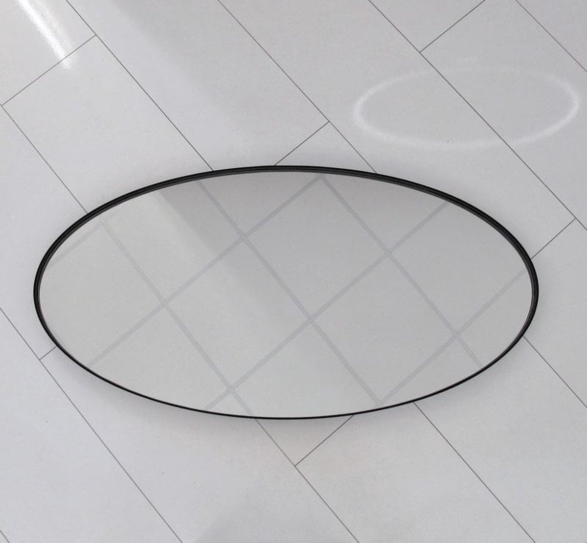 Ovalen badkamerspiegel met mat zwart frame 80x60 cm