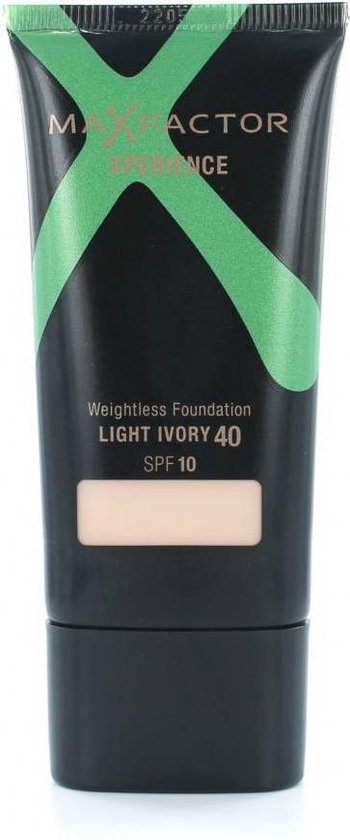 Max Factor Xperience Weightless Foundation – 40 Light Ivory