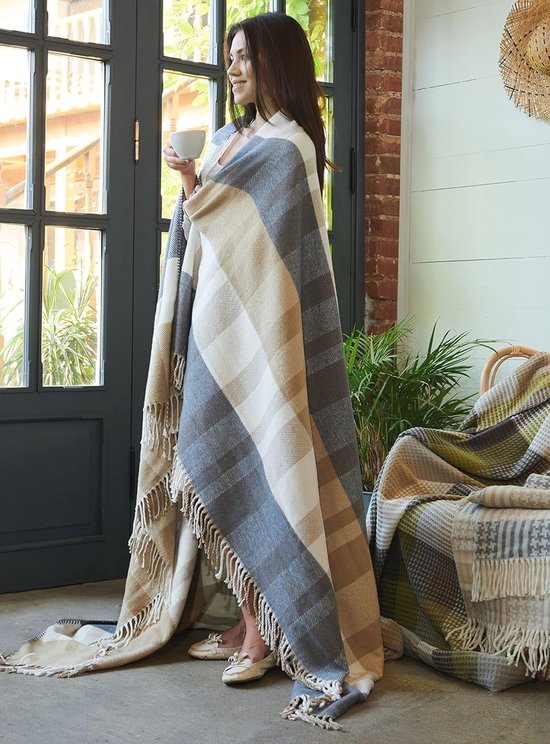 BOHORIA® Pure Knuffeldeken, 150 x 200 cm, warmtedeken voor bank, stoel en bed, katoenen deken, bankdeken, woondeken (koffie, 150 x 200 cm