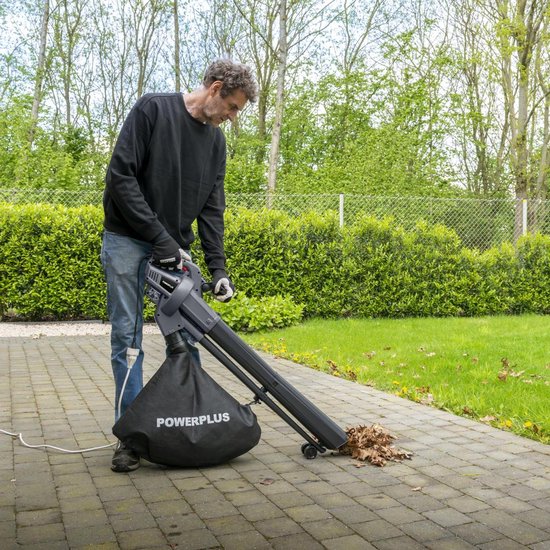 Powerplus Elektrische Bladblazer POWEG9014 - 3300 W - Maximale luchtsnelheid van 270 km/h - 3 in 1 versnipperen, blazen, zuigen - Met 40 L opvangzak - Tuingereedschap