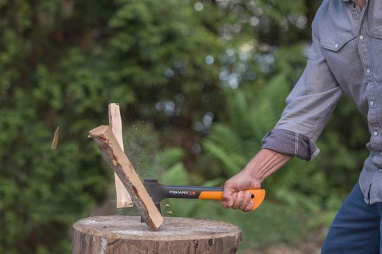 Kleine Bijl voor Hout Klieven en Aanmaakhout - 35,5 cm, Antikleeflaag, Weerbestendige Kunststof van Bellota — afbeelding 5