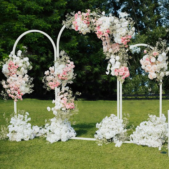 Chic Indrukwekkende Achtergrondstandaard 3 Metalen Trouwbogen Set XXL - Stevig & Duurzaam & Stabiliteit Zware Decoraties te Dragen - Trouwdag- Bruiloft Decoratie Set- Boog voor Ballonnen & Bloemen - Binnen, Buiten, Tuin, Wit- Verloving- Hennafeest -