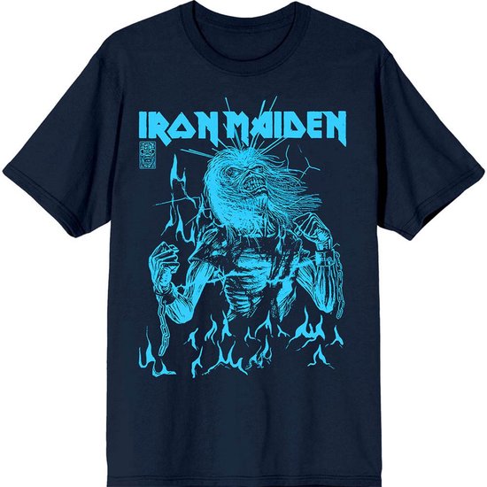 Donkerblauw T-shirt met een blauwe, flitsende grafische print van Eddie van Iron Maiden, met vlammen.