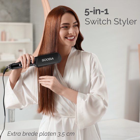 Vrouw met lang steil bruin haar gebruikt zwarte 5-in-1 Switch Styler stijltang met extra brede platen van 3,5 cm.