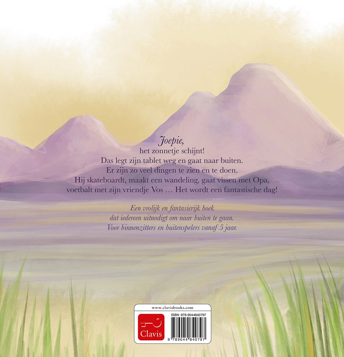 Achterkant van het boek met tekst. Een zonsondergang met bergen en gras op de voorgrond. Titel is 'Lekker naar buiten'.