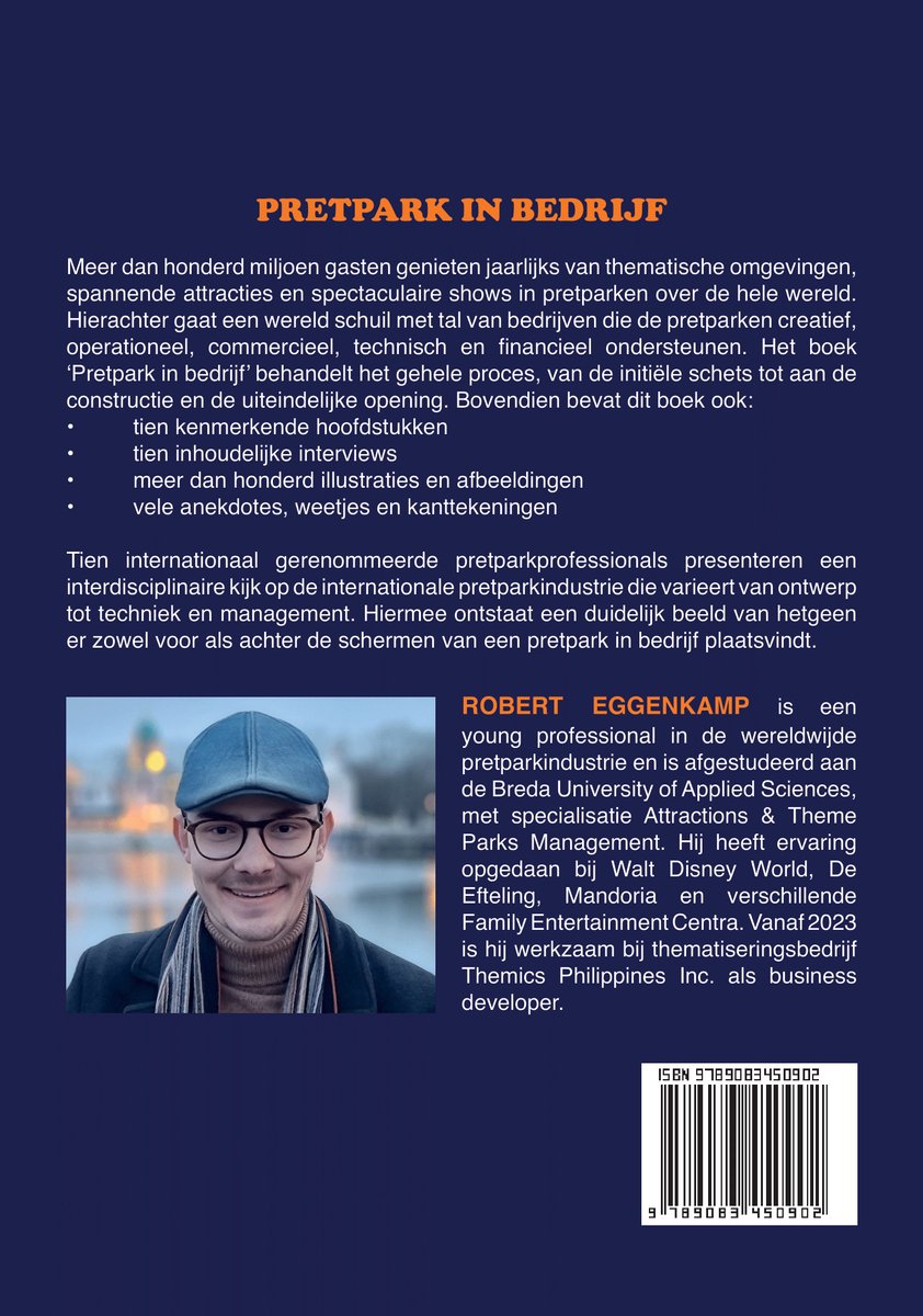 Boek met tekst over pretparken en een portret van Robert Eggenkamp.
