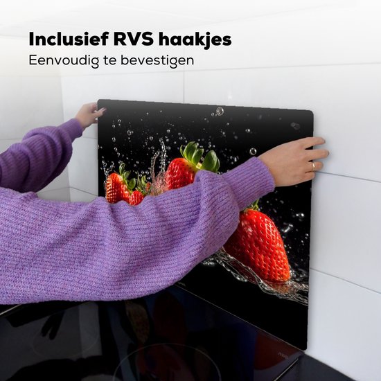 KitchenYeah® Protection plaque induction 70x55 cm - Fraise - Eau - Fruit - Rouge - Protege plaque de cuisson - Couvre plaque induction - Protecteur d'induction - Cuisine