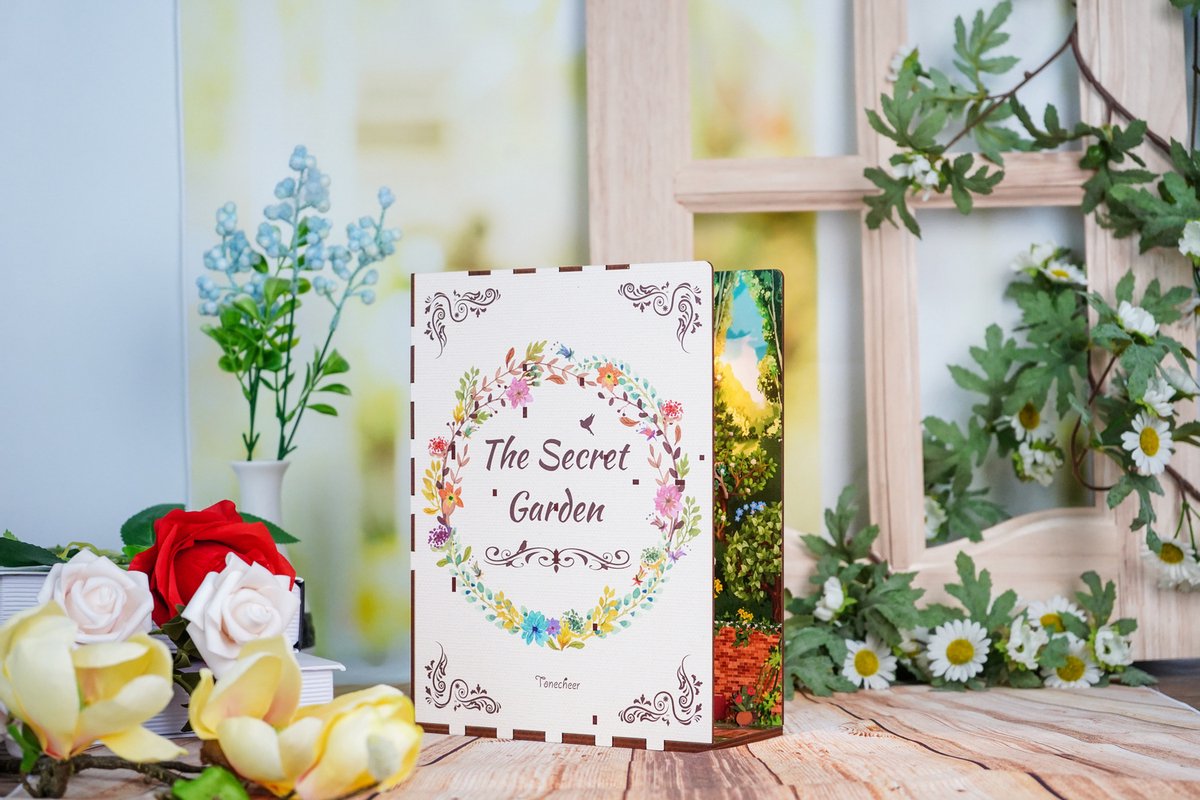 Tonecheer The Secret Garden Book Nook Bouwpakket - Modelbouw - 18,2 x 8 x 24,5 cm - Houten 3D Puzzel - Boekensteun - LED-licht - Bewegingssensor Licht - Boekenhouder — afbeelding 19