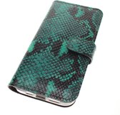 Made-NL Handgemakte hoesje Geschikt voor Apple iPhone 14 groen slangenprint kalfsleer