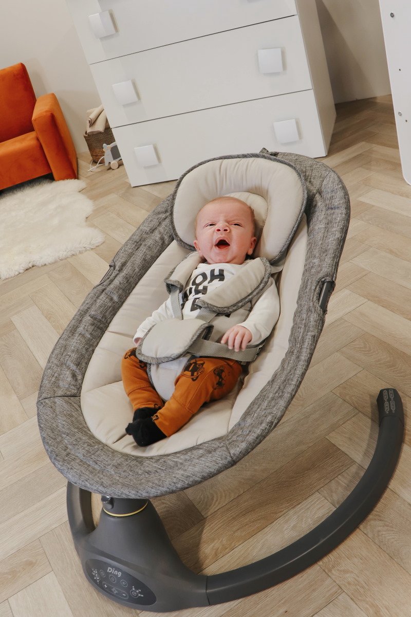Ding Hugg Swing Babyschommel - Grijs - Draaibare babyswing - Met Muziek en Bluetooth — afbeelding 5